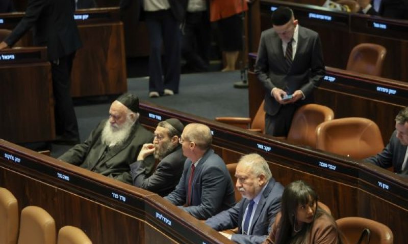 נתניהו מנסה להשיב את החרדים האשכנזים לגוש [צילום: דני שם-טוב/דוברות הכנסת]