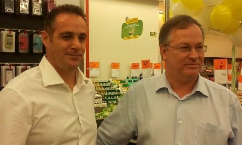דודי ויסמן ואריאל שרייבר, מנכ"ל YouPhone [צילום: עידן יוסף]
