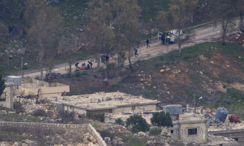 פינוי פצועים לבנון מירי של צה"ך [צילום: אריאל שליט/AP]