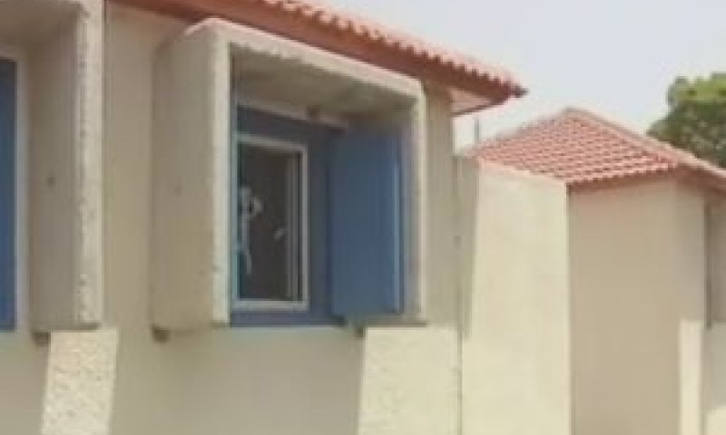 מיגוניות בשדרות [צילום: AP]