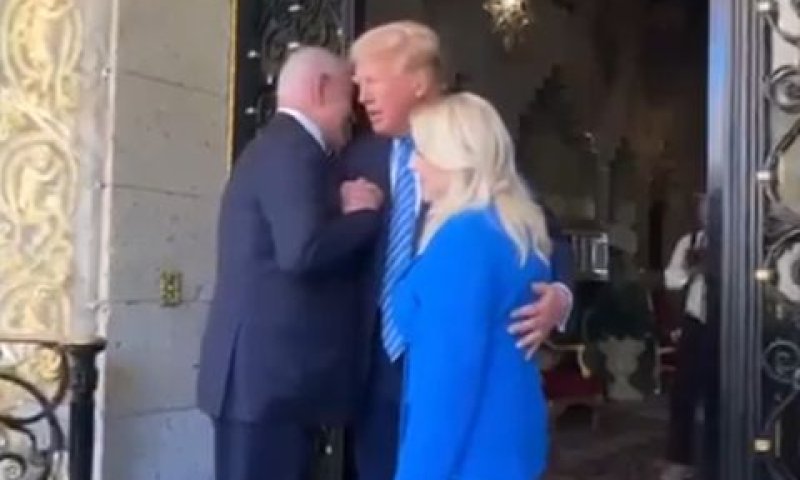 נתניהו מגיע לפגישה עם טראמפ באחוזתו בפלורידה [צילום: לפי סעיף 27א' לחוק זכויות יוצרים]