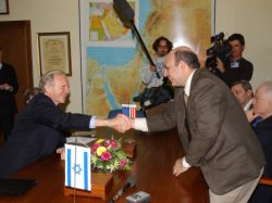 מופז וליברמן, דנו בבחירות ברשות