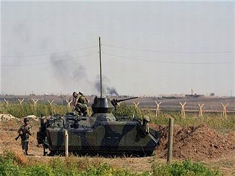 כוחות טורקיים בגבול עם סוריה [צילום: AP]