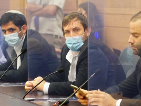 יוראי להב-הרצנו, אסף זמיר ושלמה קרעי