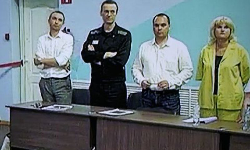 נבלני בבית המשפט ברוסיה [צילום: אלכסנדר זמליאנצ'נקו/AP]
