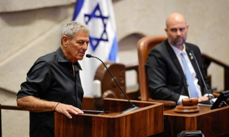 בן ברק. אין לי בעיה לחשוף את מנסור עבאס לסודות בטחוניים [צילום: נועם מושקוביץ/דוברות הכנסת]