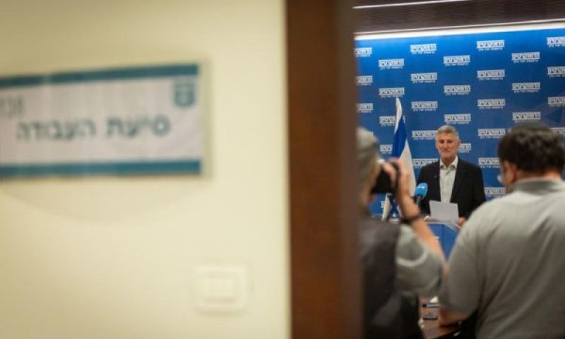 חגיגת מקדימות בדמוקרטים - לצד כוח חריג ליו"ר [צילום: יונתן זינדל/פלאש 90]