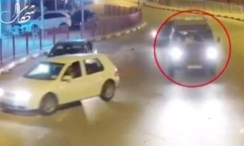צילום רכב שבו נטען כי בו נסעו הלוחמים, כפי שנעשה במצלמת רחוב