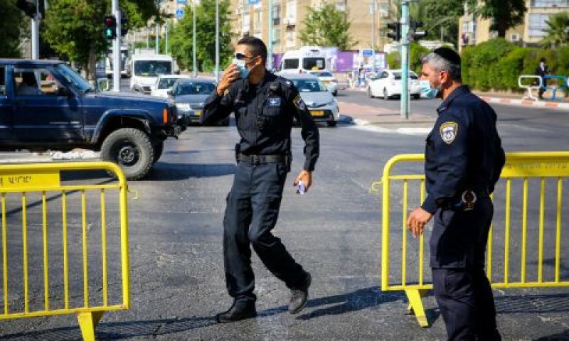 סגר בשכונות באשדוד [צילום: פלאש 90]