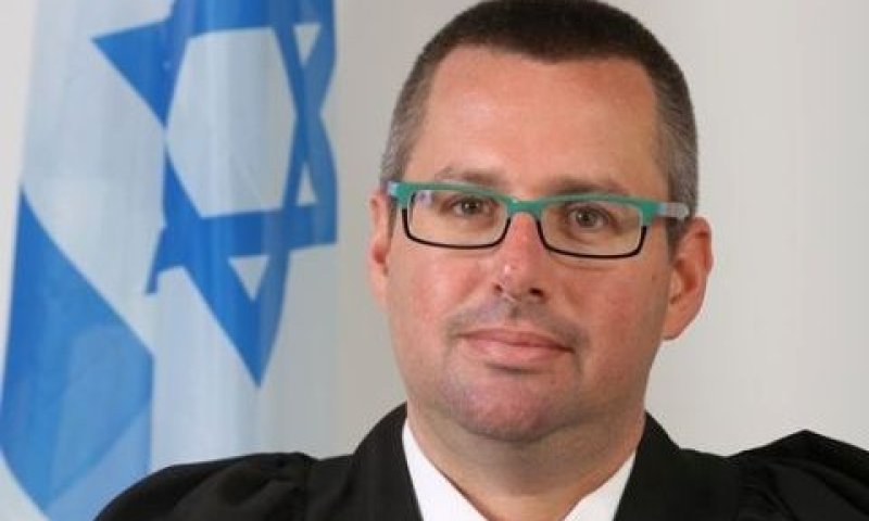 יריב. העליון לא הכריע