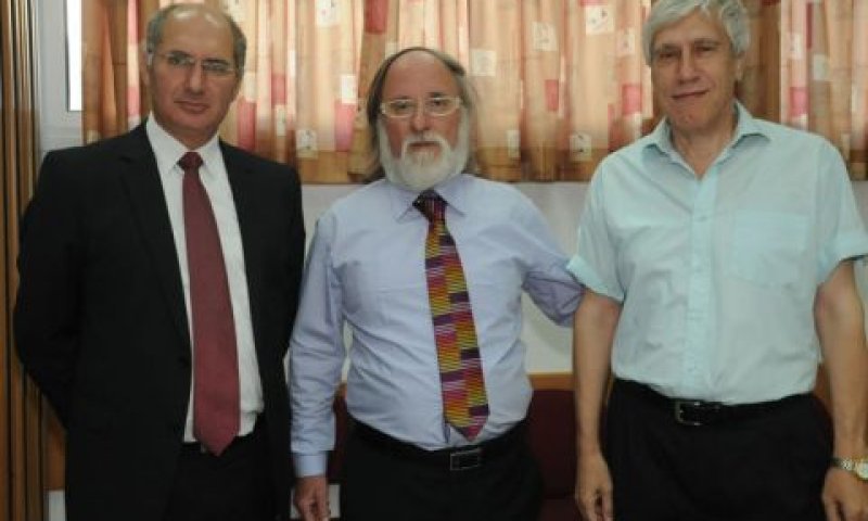 פרופ' מיגל דויטש, ד"ר חיים שיין ודורון כהן [צילום: איקי מימון]