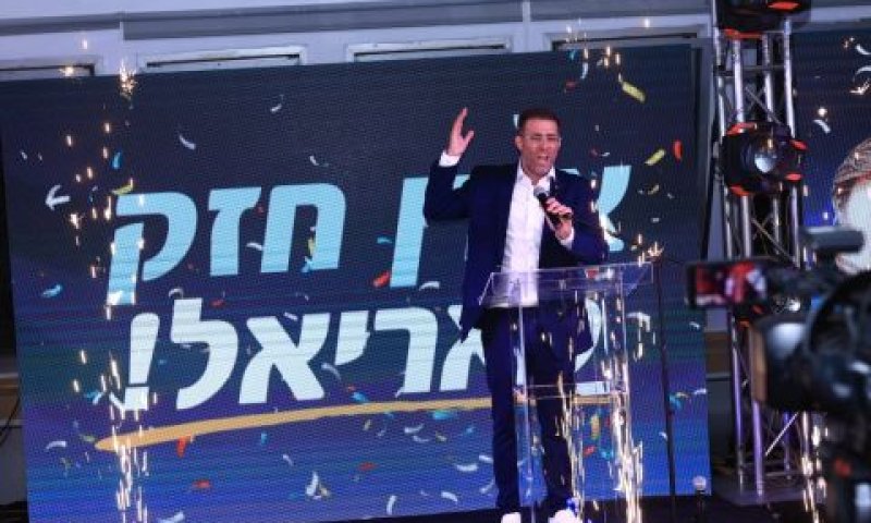 חזן בכינוס בחירות [צילום: דודי סטודיו צלמים]