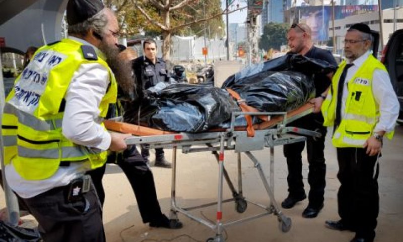 פועל בניין שנהרג בתל אביב [צילום: מוטי קרליץ, פלאש 90]