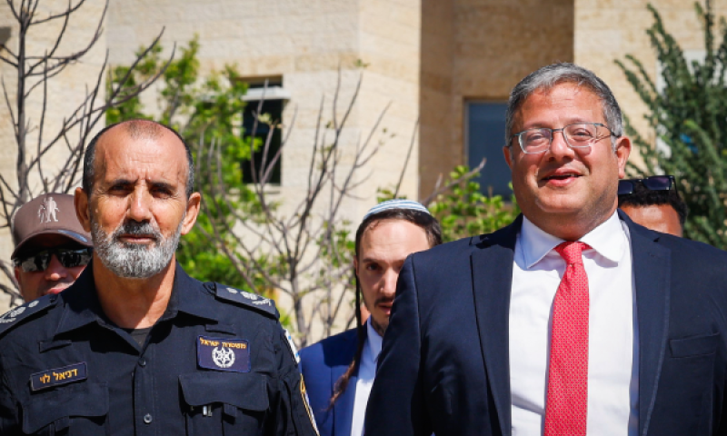 בן-גביר עם המפכ"ל. הכחשות על עימות [צילום: אורן בן חקון/פלאש 90]