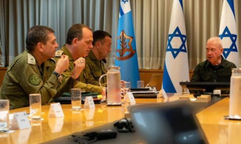 יואב גלנט, הרצי הלוי, עודד בסיוק, אהרון חליוה [צילום: אריאל חרמוני]