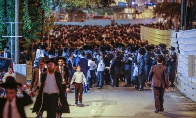 הפגנה בבני ברק נגד העבודות [צילום: רועי עלימה, פלאש 90]
