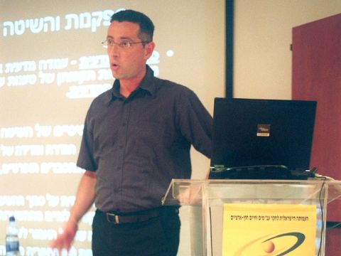 דודי זוסימן בכנס העמותה הישראלית לחקר עב"מים וחיים חוץ-ארציים