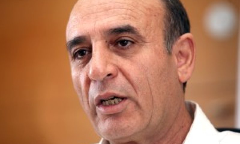 מופז. הצורך המדיני הוא אסון [צילום: פלאש 90]