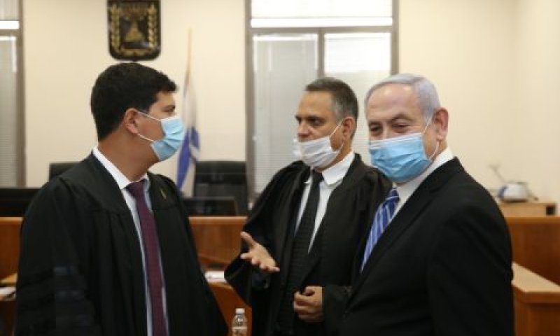 נתניהו ביום פתיחת המשפט [צילום: עמית שבי, פלאש 90]