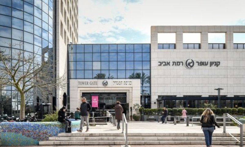 הפדיונות בקניונים ירדו ב-5%, אך לאחר פסח נרשם זינוק של 19% [צילום: עומרי אמסלם]