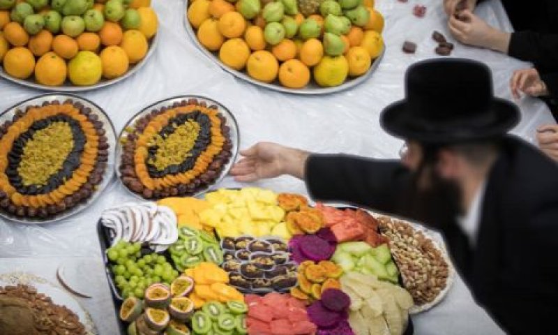 פירות יבשים. מסורת בריאה? [צילום: נועם ריבקין פנטון/פלאש 90]
