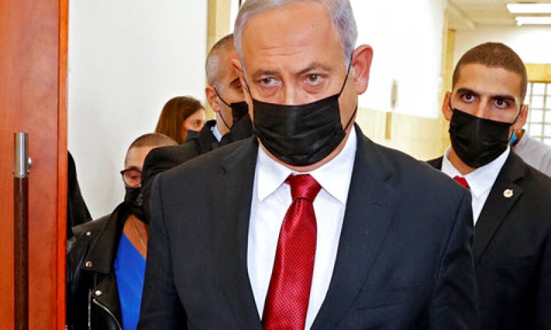 "כולו מפוקח פיזית בידי נתניהו" [צילום: ג'ק גואז]