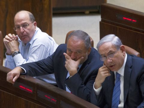 נתניהו התנגד, ליברמן תמך