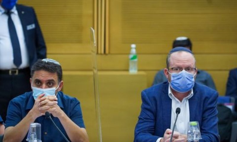 נציגי הרבנות בדיון הוועדה לשירותי דת [צילום: נועם מושקוביץ/דוברות הכנסת]