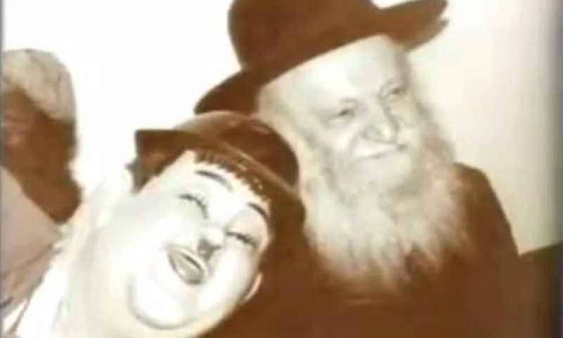 הרב צבי יהודה קוק בפורים כמה שנים לפני פטירתו
