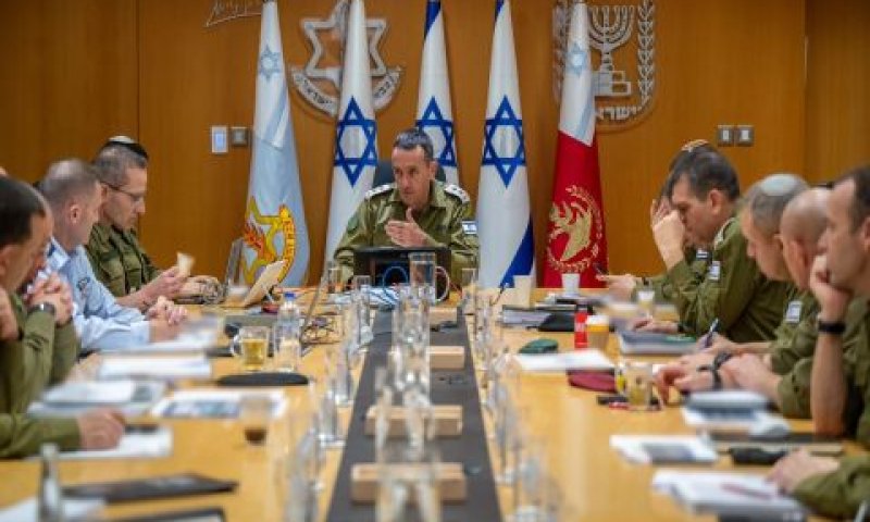 הערכת מצב עם פורום מטכ"ל [צילום: דובר צה''ל]