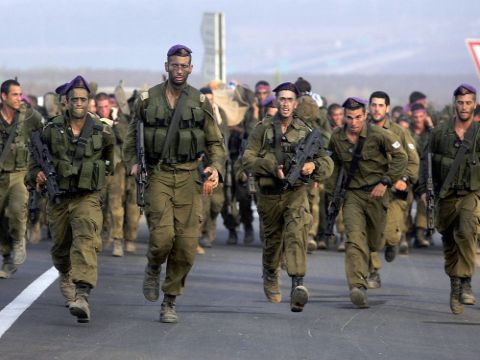 צבעי ההסוואה תרמו לאווירה [צילום: פלאש 90]