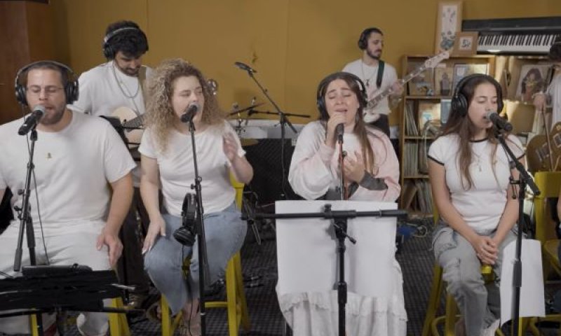 משפחות שכולות ויוצרים ישראלים בפיוטי יום הכיפורים [צילום: גלי צה"ל]