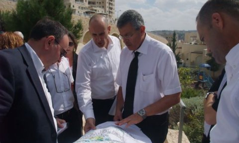 פרידמן (מימין) ורוזן (בעניבה)