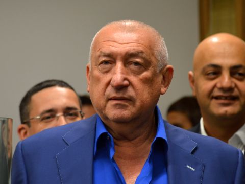 להשתמש בשמו של צ'רנוי לשם הטעיה [יוסי זליגר]