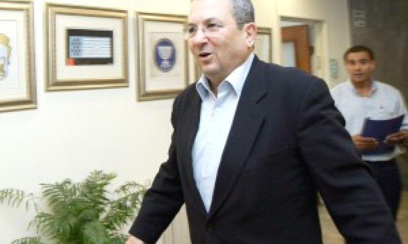 ברק בכניסה לישיבת הממשלה [ארכיון: פלאש 90]