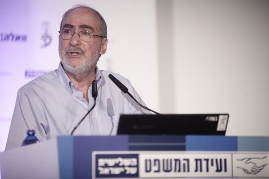 גרוניס. מבחן דו-שלבי [צילום: דרור סיתהכל]