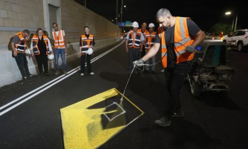 פחות עבודה בלילה [צילום: סיון שחור, ענבה, לע״מ]