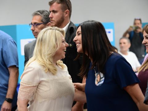 מירי רגב ושרה נתניהו [צילום: תומר נויברג/פלאש 90]