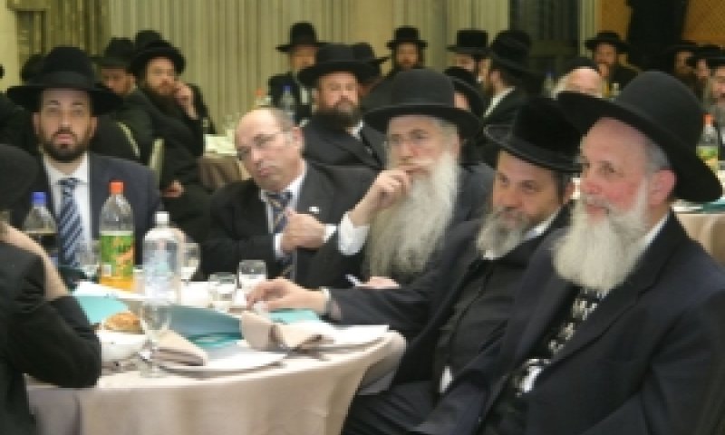 כינוס תבונה בהשתתפות השר אריאל אטיאס (משמאל)