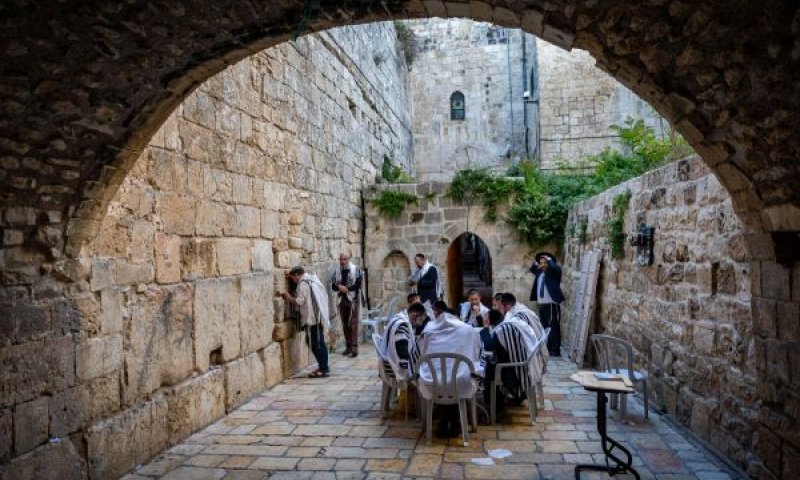 רק שליש הם גברים [צילום אילוסטרציה: חיים גולדברג, פלאש 90]