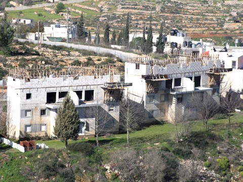 שני המבנים בחורף האחרון [צילום: איציק וולף]