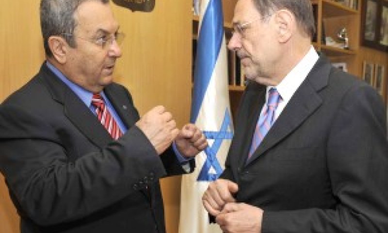 אהוד ברק וחוויאר סולאנה [צילום: משרד הביטחון]