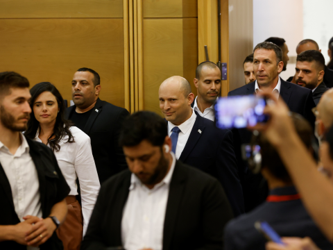 זה שהולך ואלה שנשארים. בנט עם שקד וכהנא, הערב [צילום: אוליביה פיטוסי, פלאש 90]