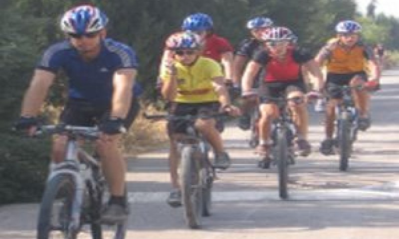 תחרות רכיבה על אופניים [צילום: רוני סורג&acute;ון]
