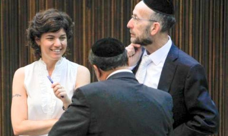 מקלב ותמר זנדברג. שני ח"כים שפעילים מאוד למען תחבורה ציבורית [צילום: פלאש 90]