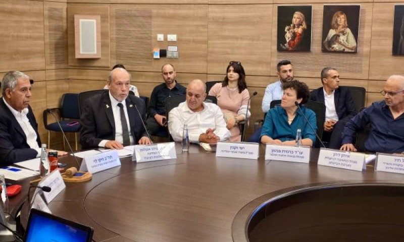 אנגלמן היום בוועדה לביקורת המדינה [צילום: משרד מבקר המדינה]