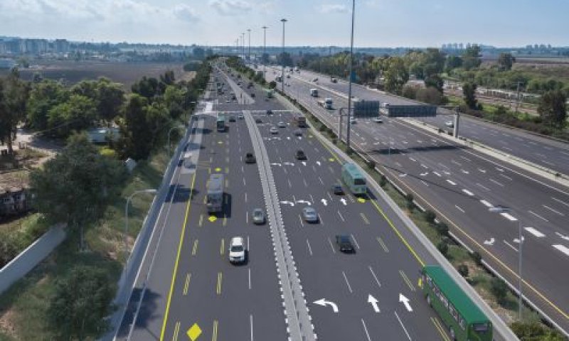 הדמיית נתיב תחבורה ציבורית בכביש 4 [טוטם הדמייה ואימציה בע"מ עבור חוצה ישראל]