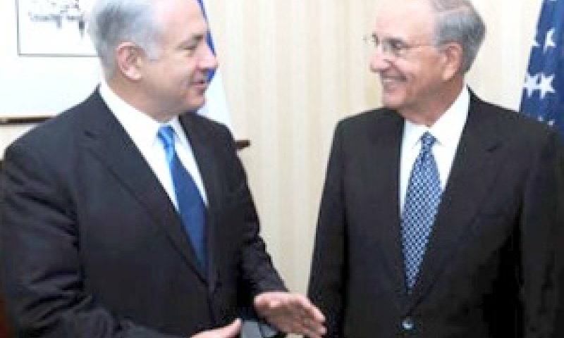 בנימין נתניהו וג'ורג' מיטשל [לע"מ]