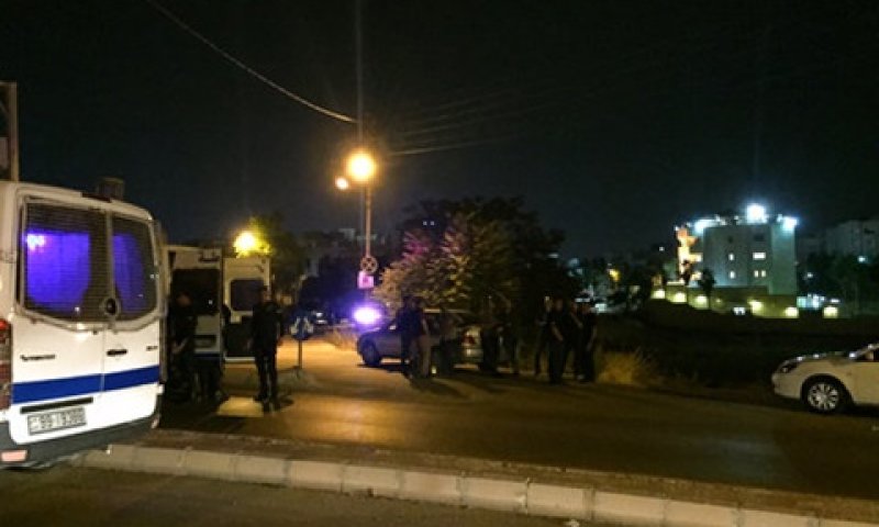 כוחות ירדניים סמוך לשגרירות ישראל [צילום: עומר אקור, AP]