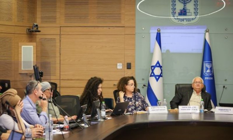 מאגר אחד יחשוף בזמן אמת עמדות טעינה לרכב חשמלי [צילום: נועם מושקוביץ/דוברות הכנסת]